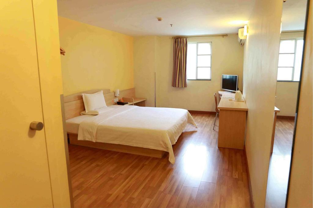 7Days Inn Foshan Coach Terminal Room photo