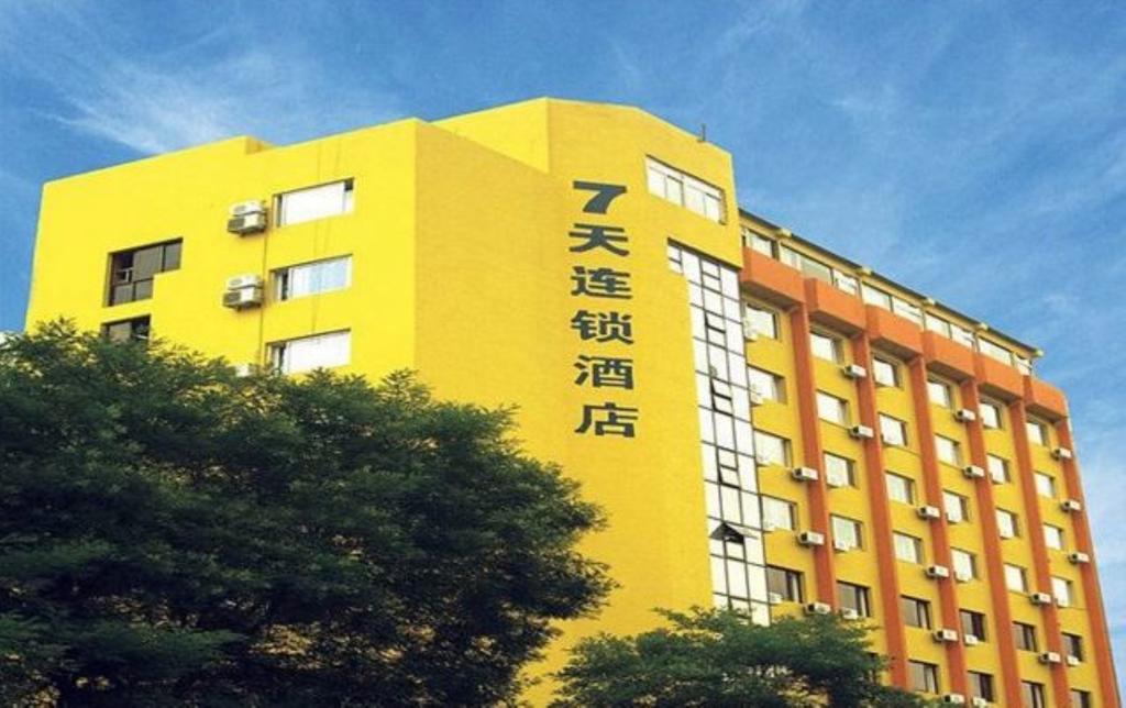 7Days Inn Foshan Coach Terminal Exterior photo